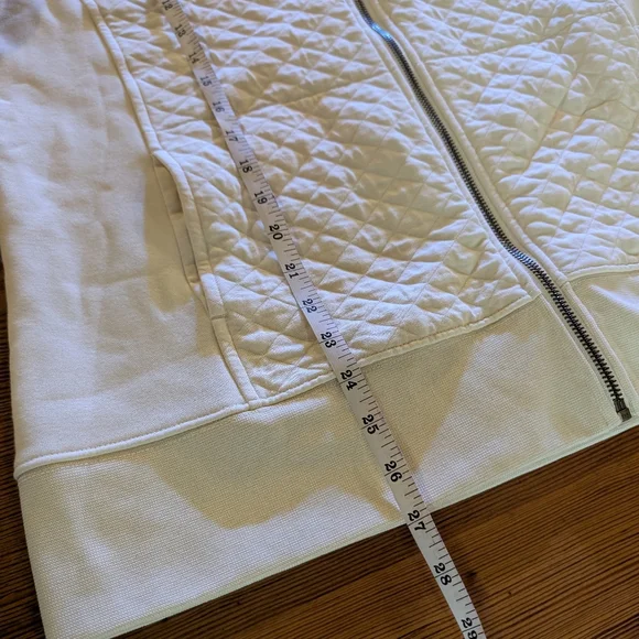 LL Bean Women's Quilted Full Zip Sweatshirt, Size XL, Cream - Picture 10 of 14
